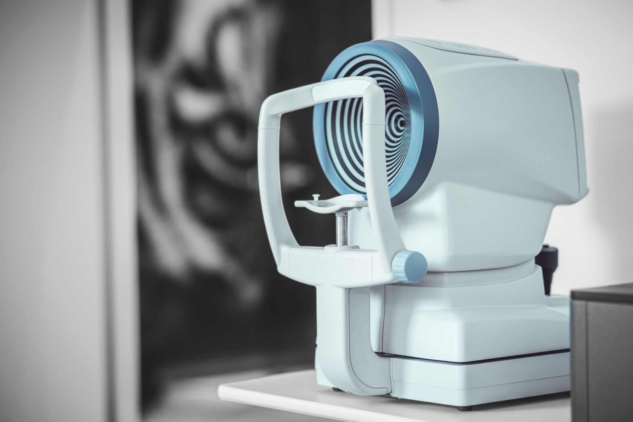Axial Length Measurement for Myopia Care in Winnipeg